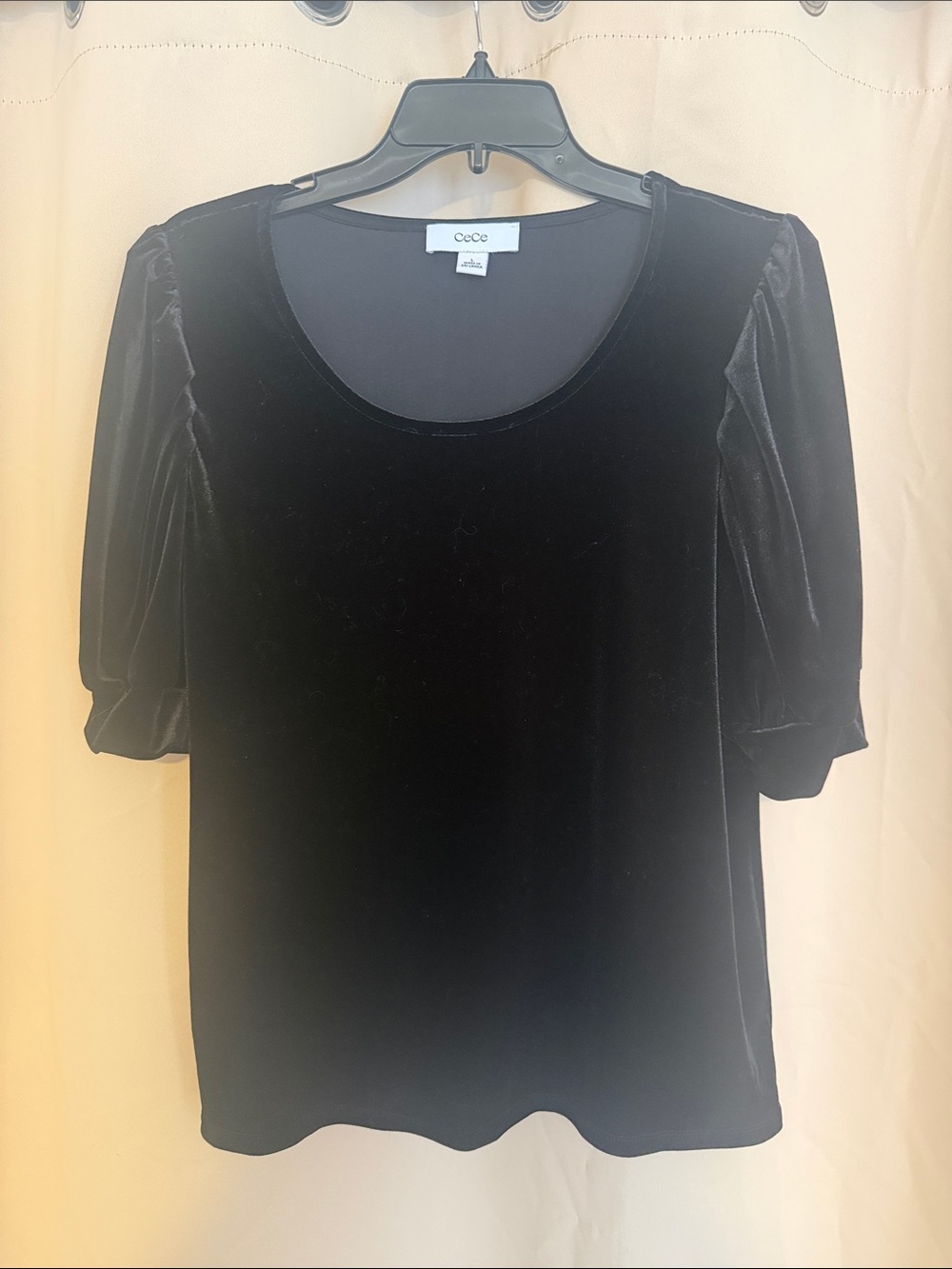 CeCe Black Velvet Puff-Sleeve Top